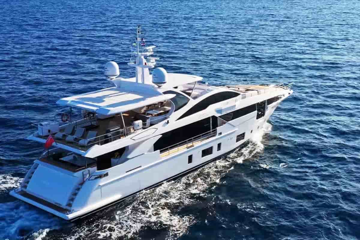 Azimut Grande 35 Metri - View 4