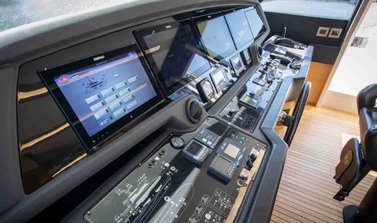 Custom Line Navetta 28 - View 18