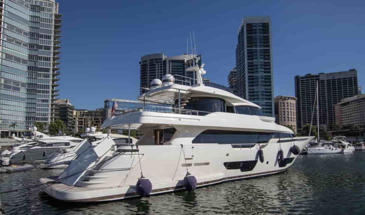 Custom Line Navetta 28 - View 30