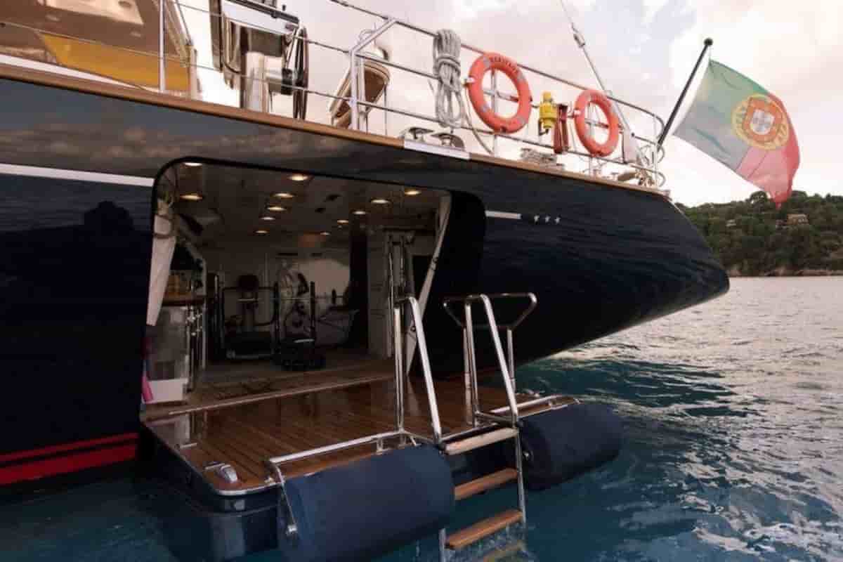 Perini Navi 45M Sloop - View 14