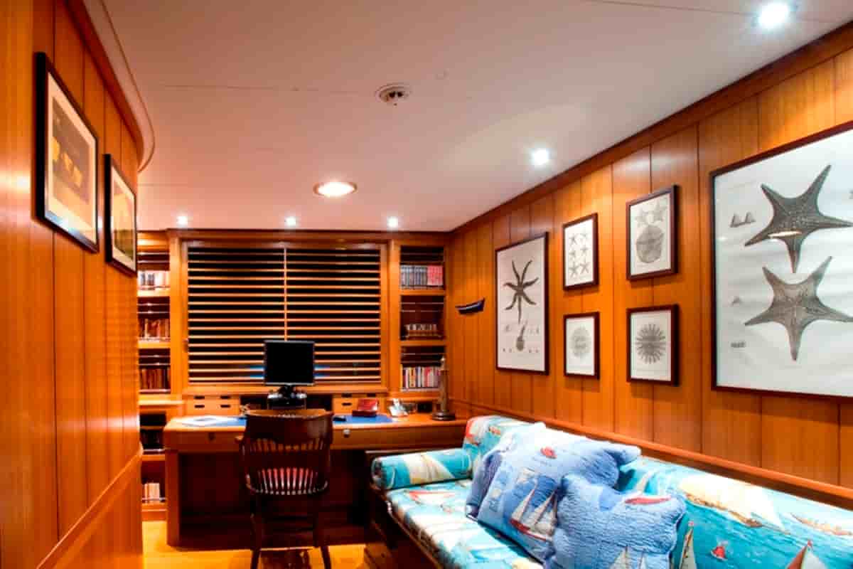 Perini Navi 45M Sloop - View 37