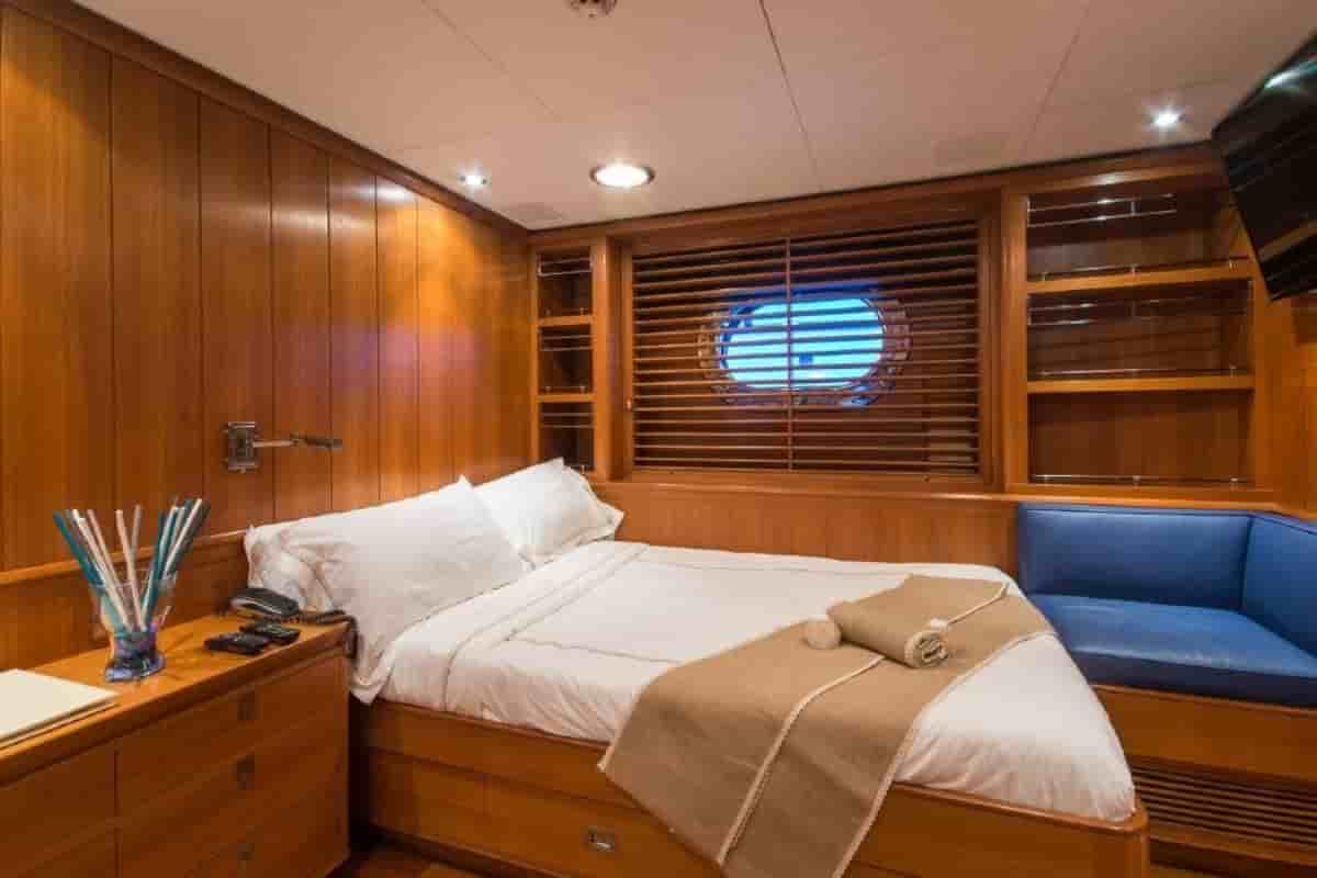 Perini Navi 45M Sloop - View 40