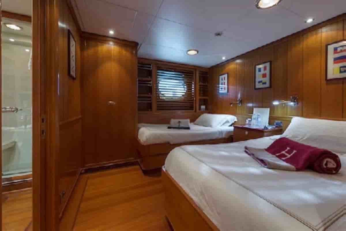 Perini Navi 45M Sloop - View 42