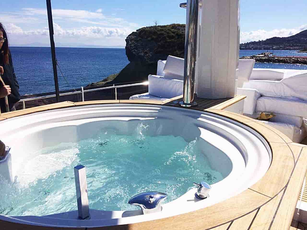 Custom Line Navetta 28 - View 16