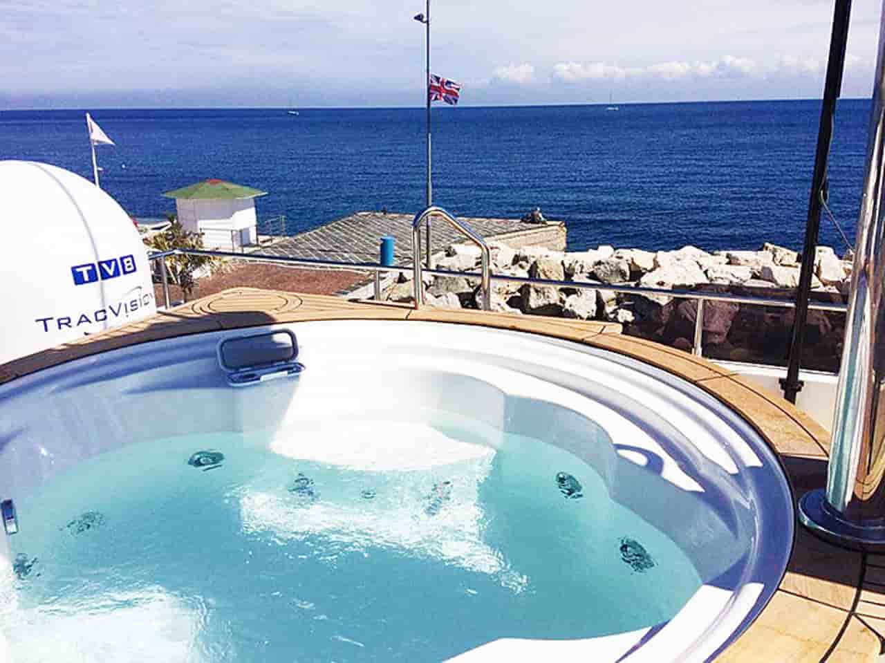 Custom Line Navetta 28 - View 17