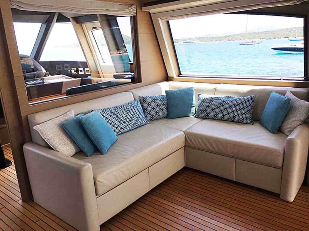 Custom Line Navetta 28 - View 25