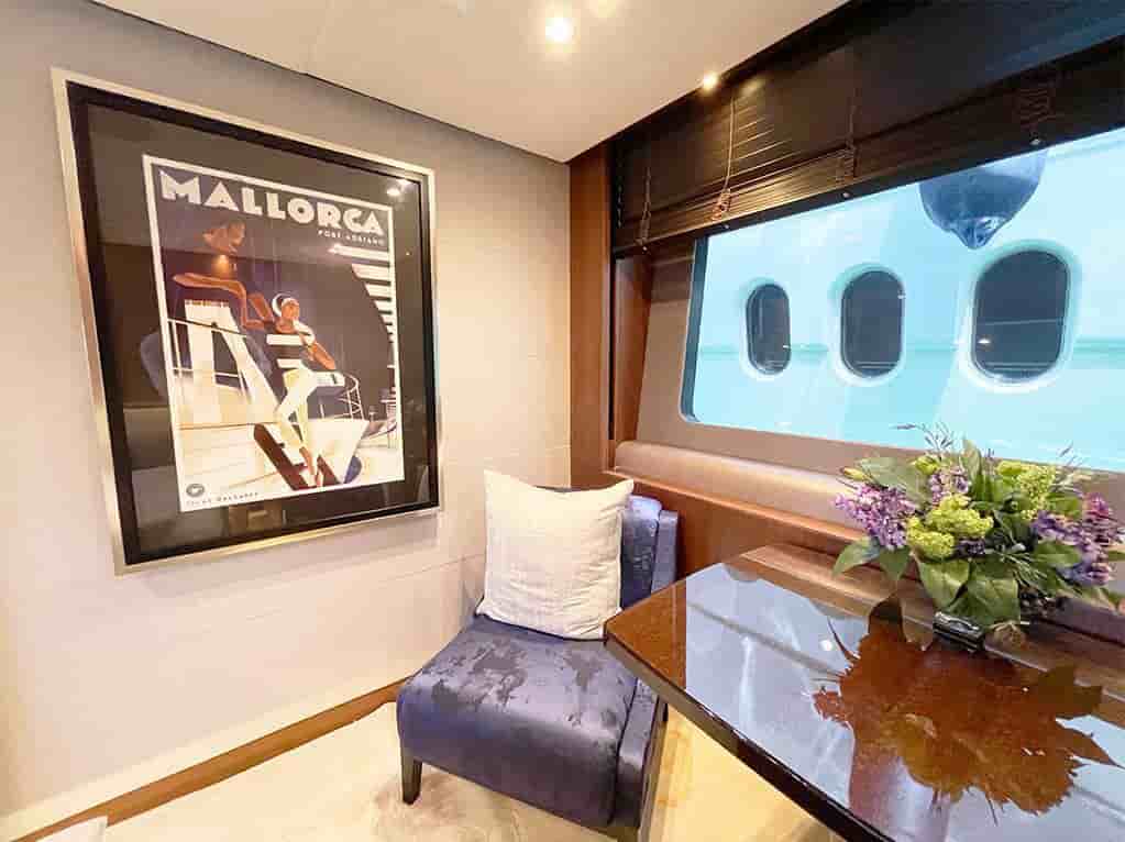 Princess 82 Motor Yacht - View 10