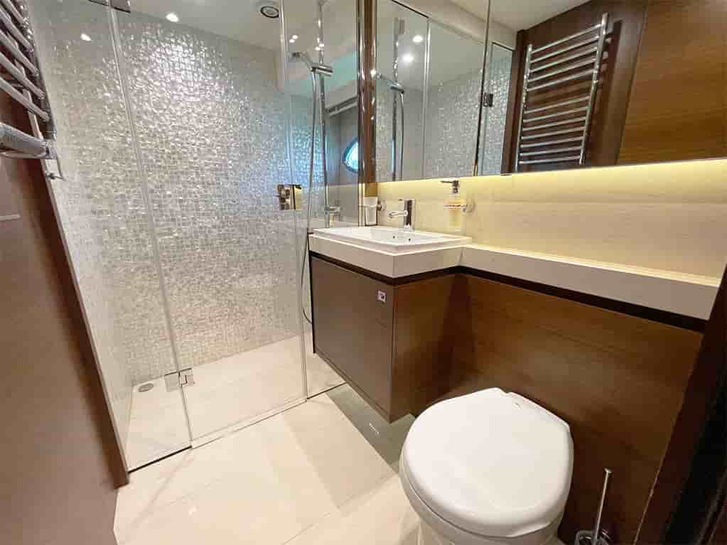 Princess 82 Motor Yacht - View 2