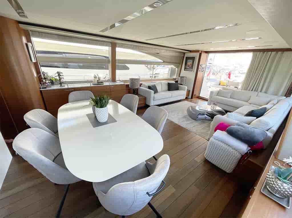 Princess 82 Motor Yacht - View 22