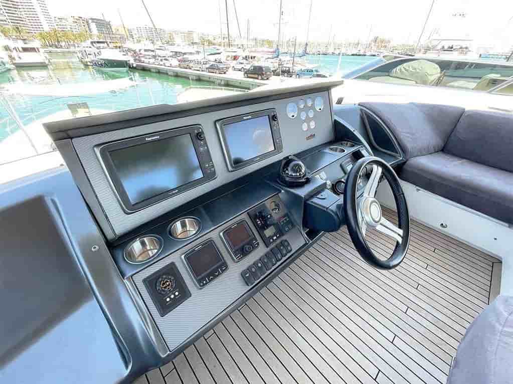 Princess 82 Motor Yacht - View 25