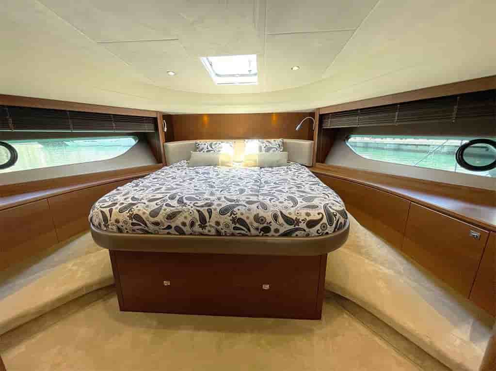 Princess 82 Motor Yacht - View 3