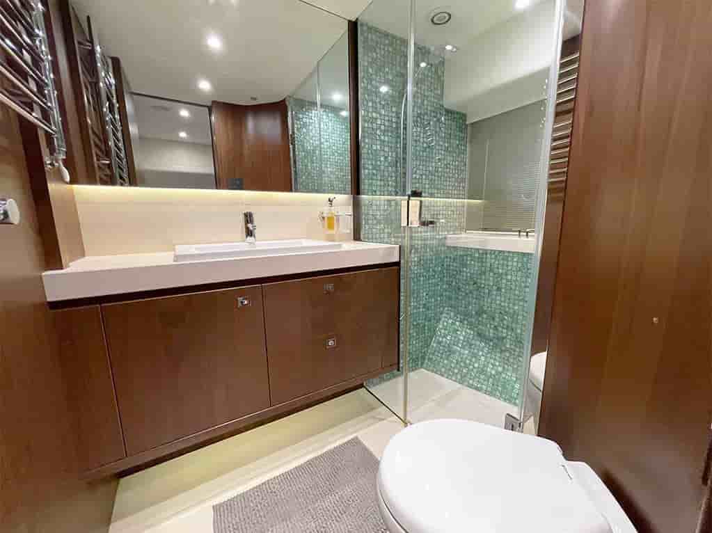 Princess 82 Motor Yacht - View 4