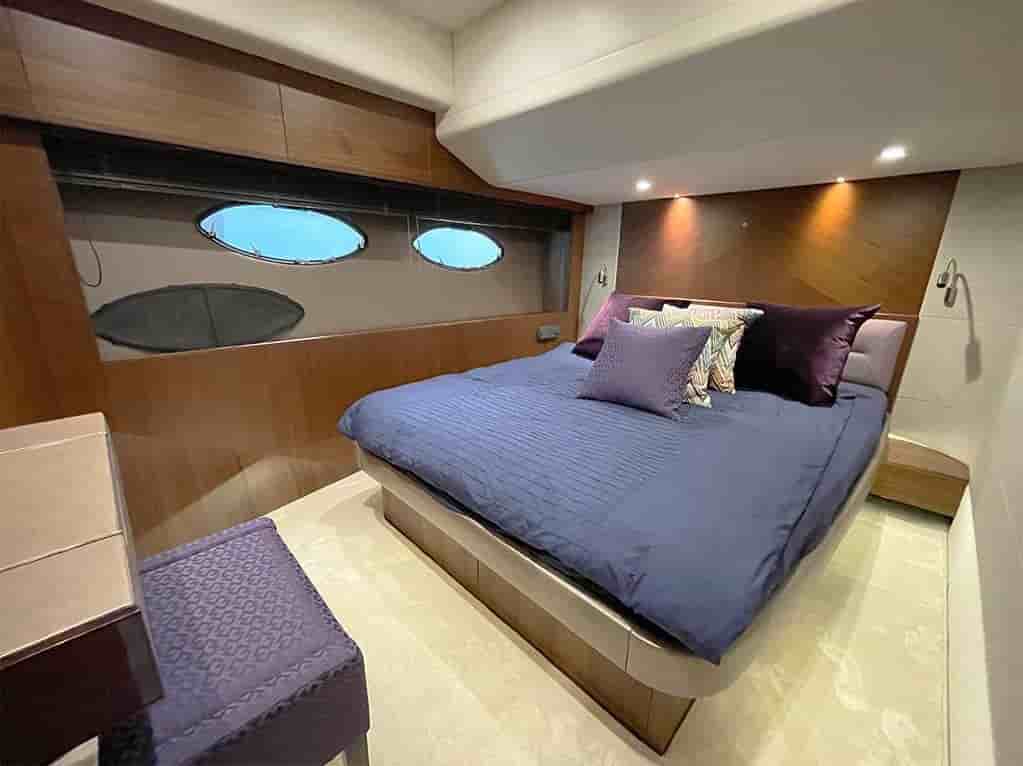 Princess 82 Motor Yacht - View 5