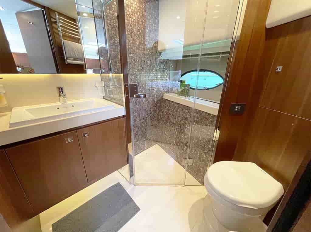 Princess 82 Motor Yacht - View 6