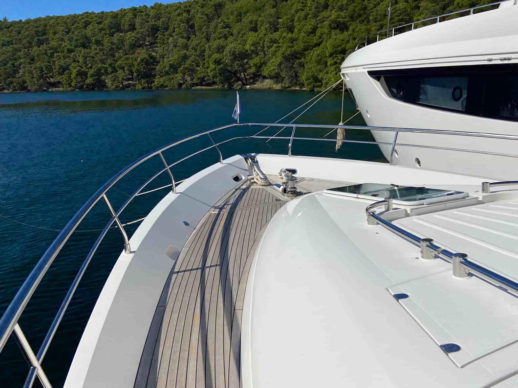 Fairline Squadron 74 - View 14