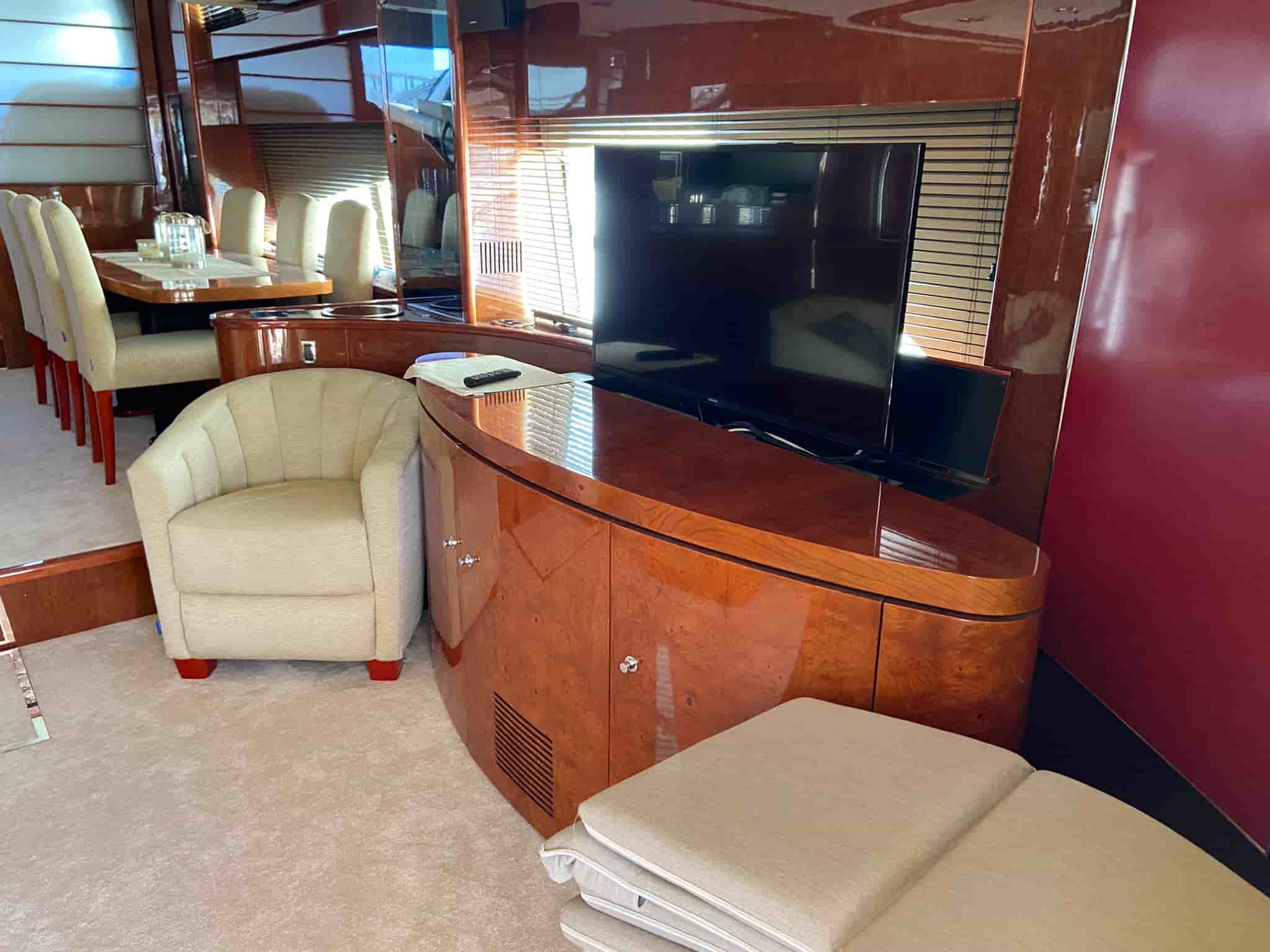 Fairline Squadron 74 - View 18