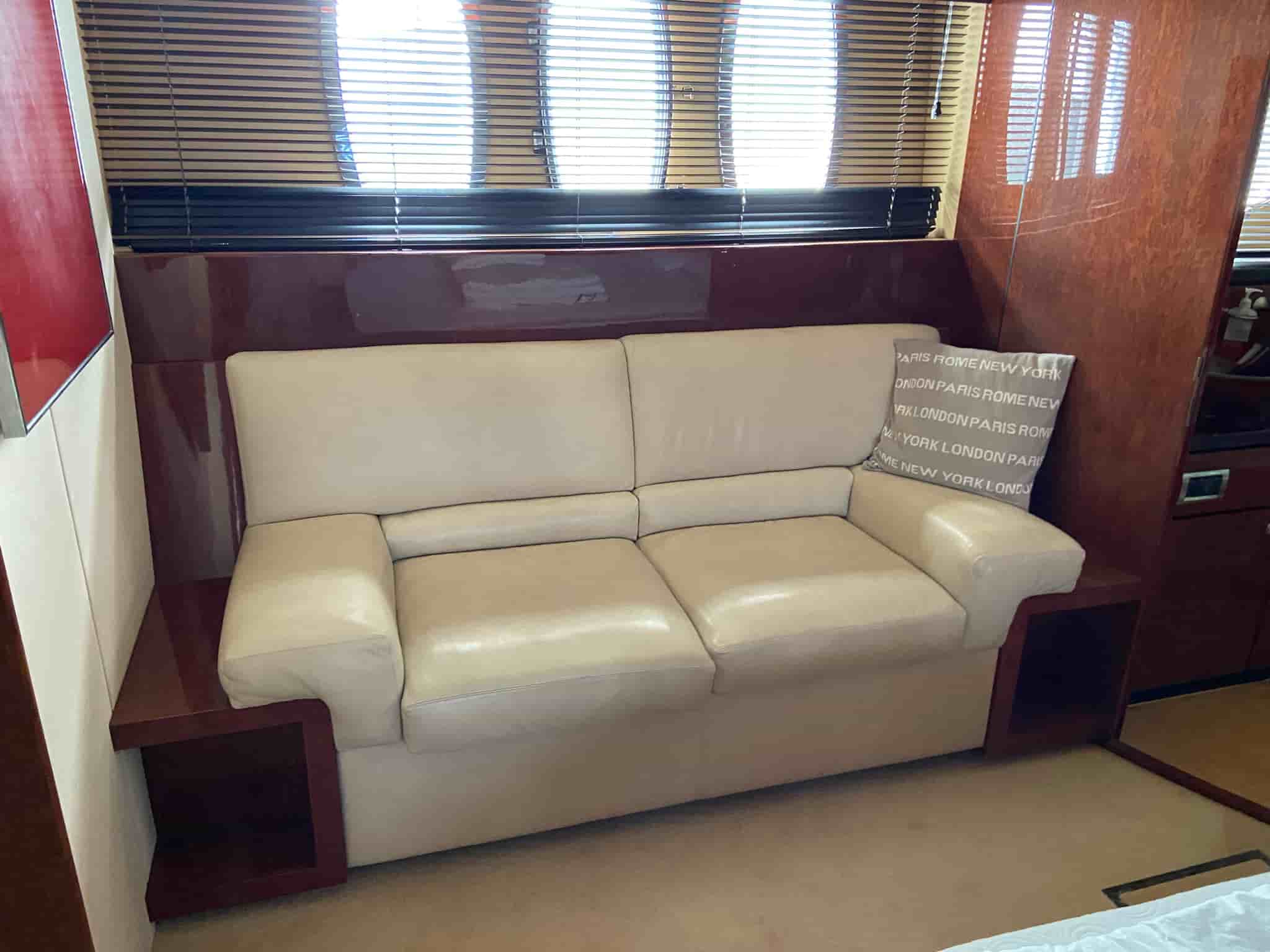 Fairline Squadron 74 - View 31