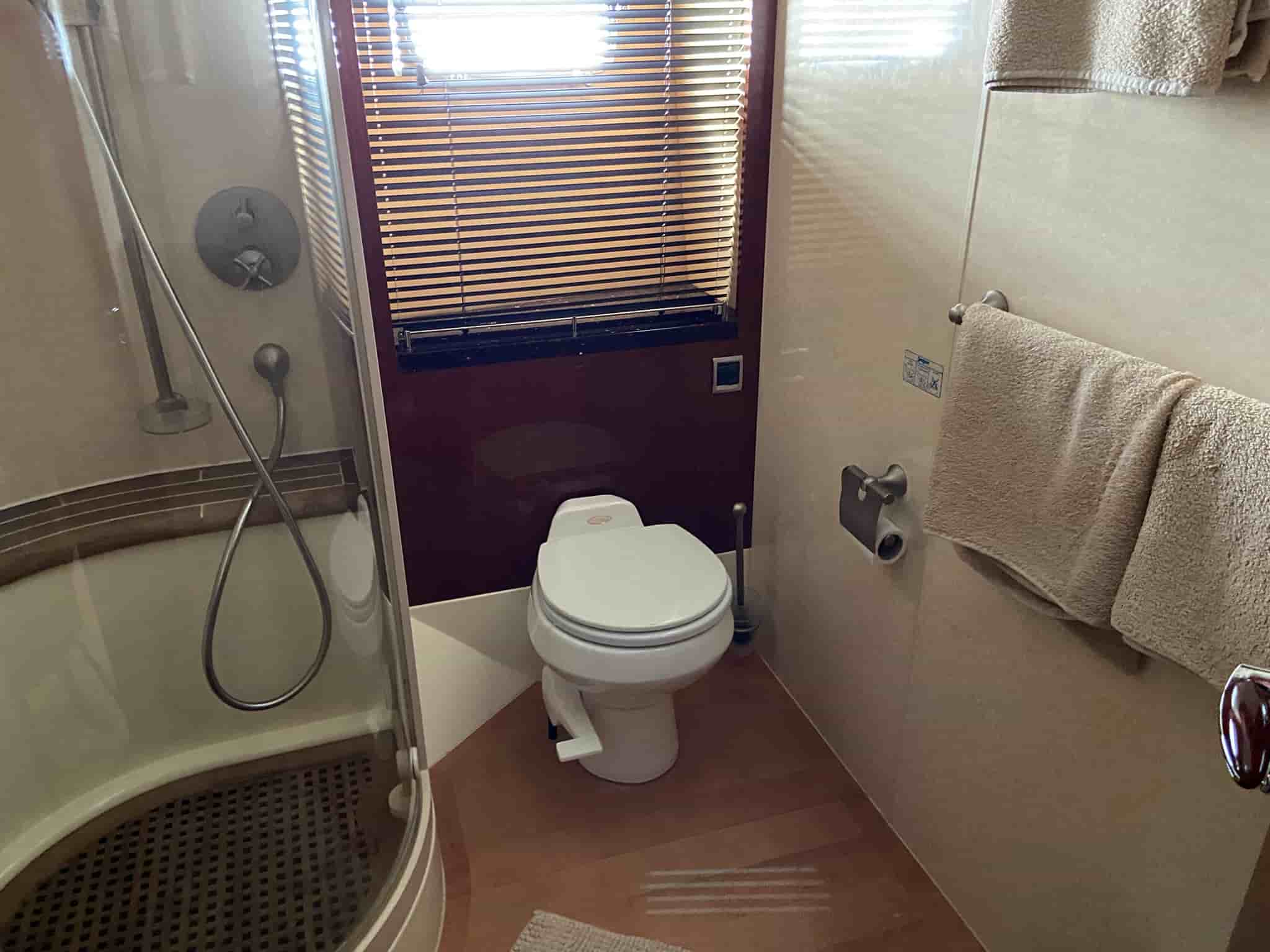 Fairline Squadron 74 - View 39