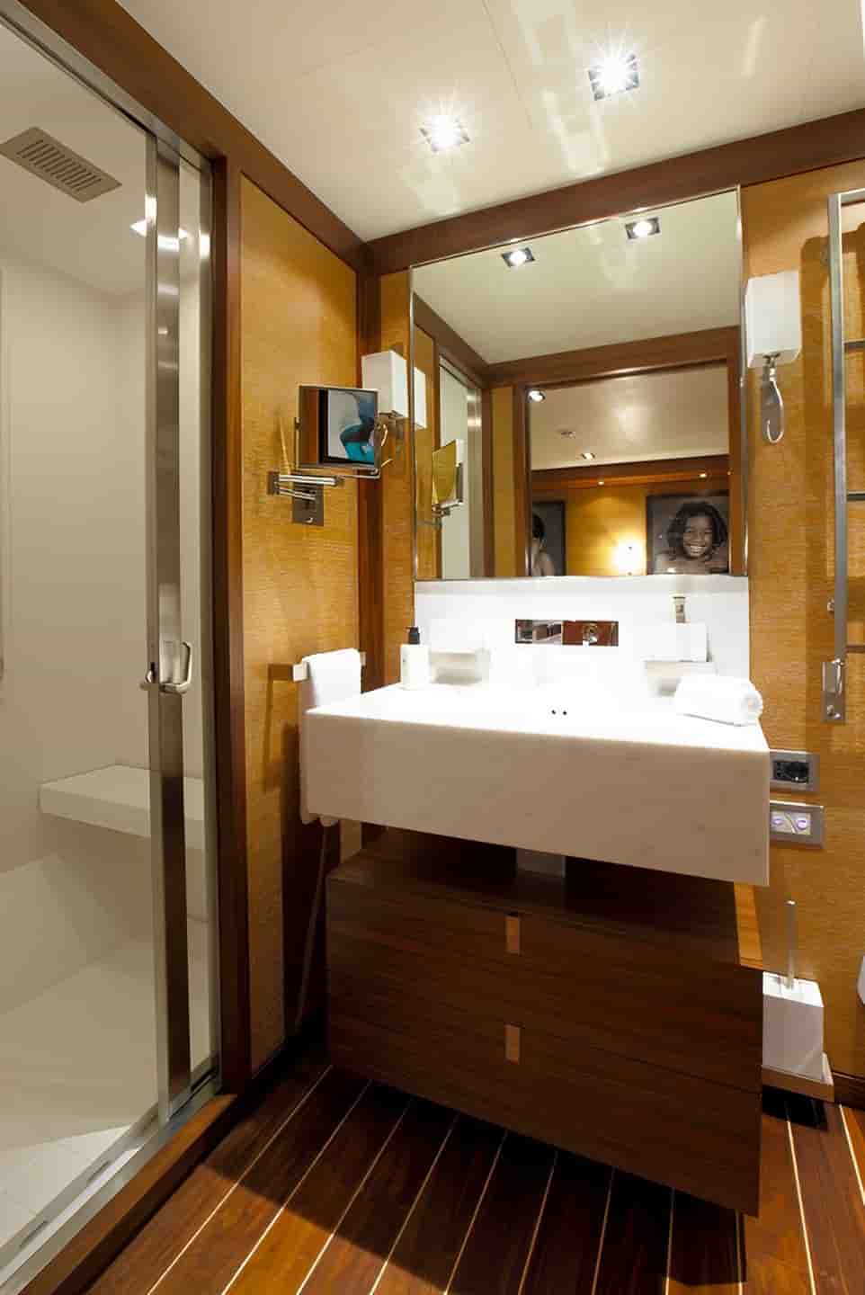 Perini Navi 40M Sloop - View 45