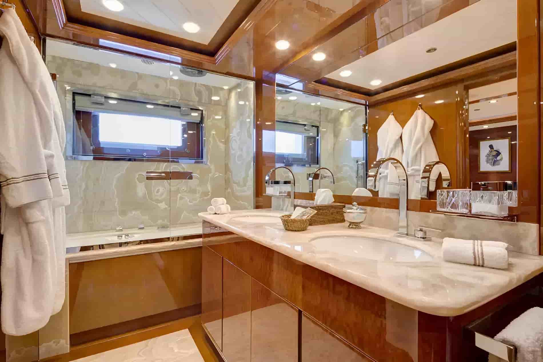 Eurocraft Explorer 44 - View 35