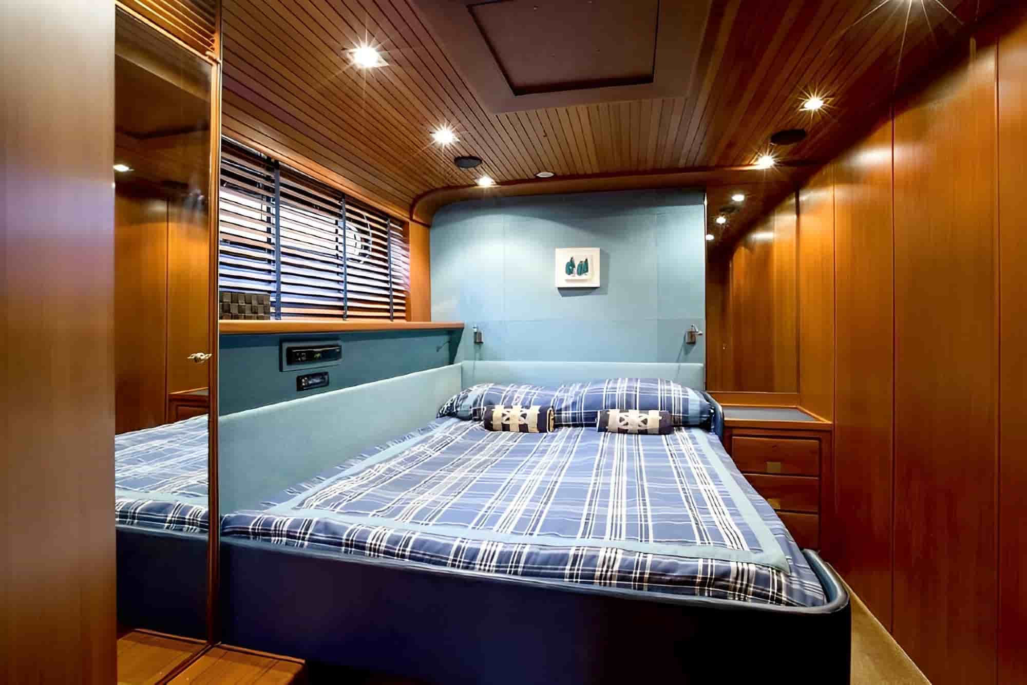 Perini Navi 25M S/Y - View 15