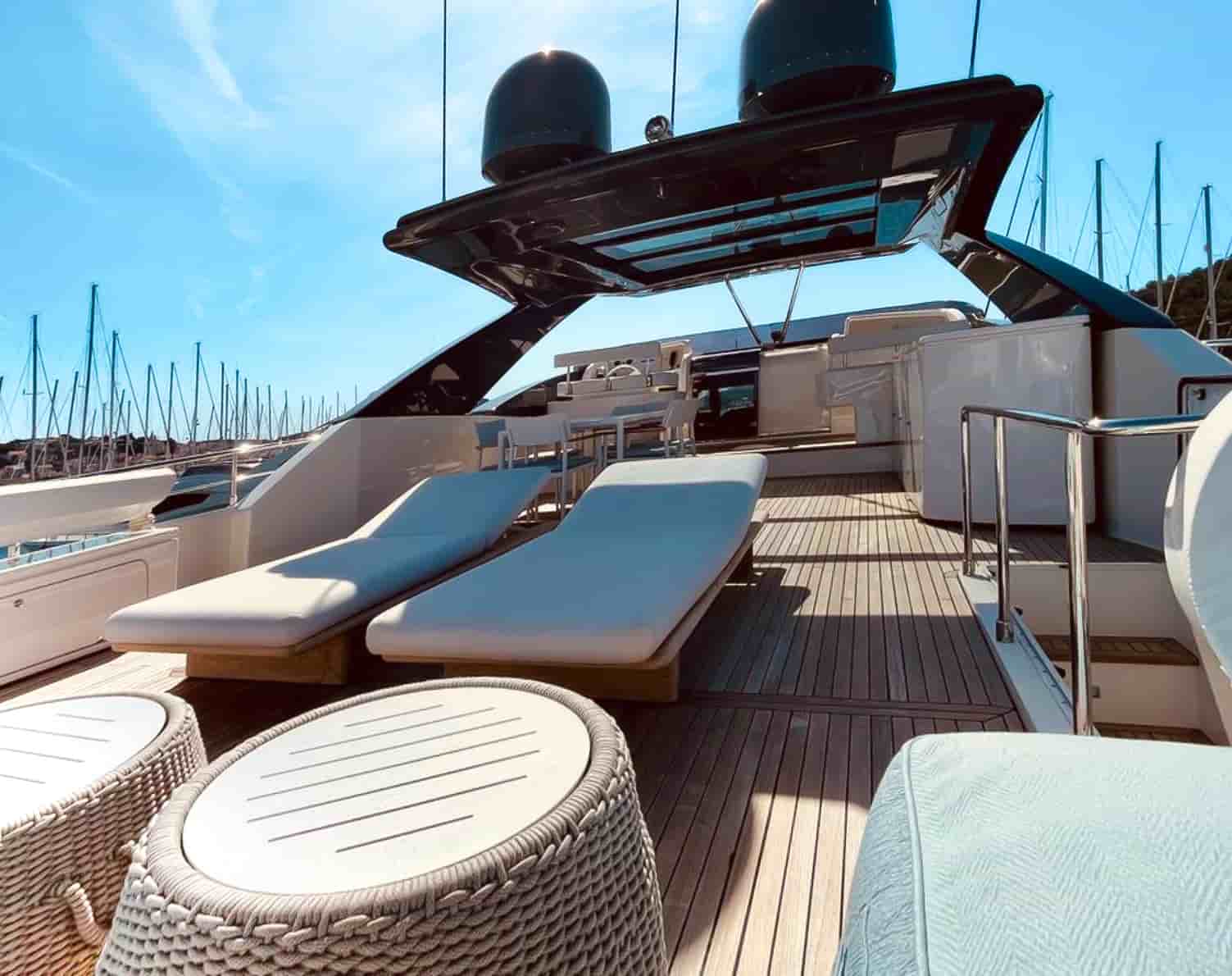 Ferretti 960 - View 10