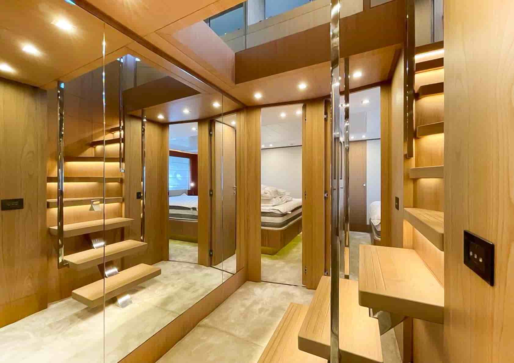 Ferretti 960 - View 27