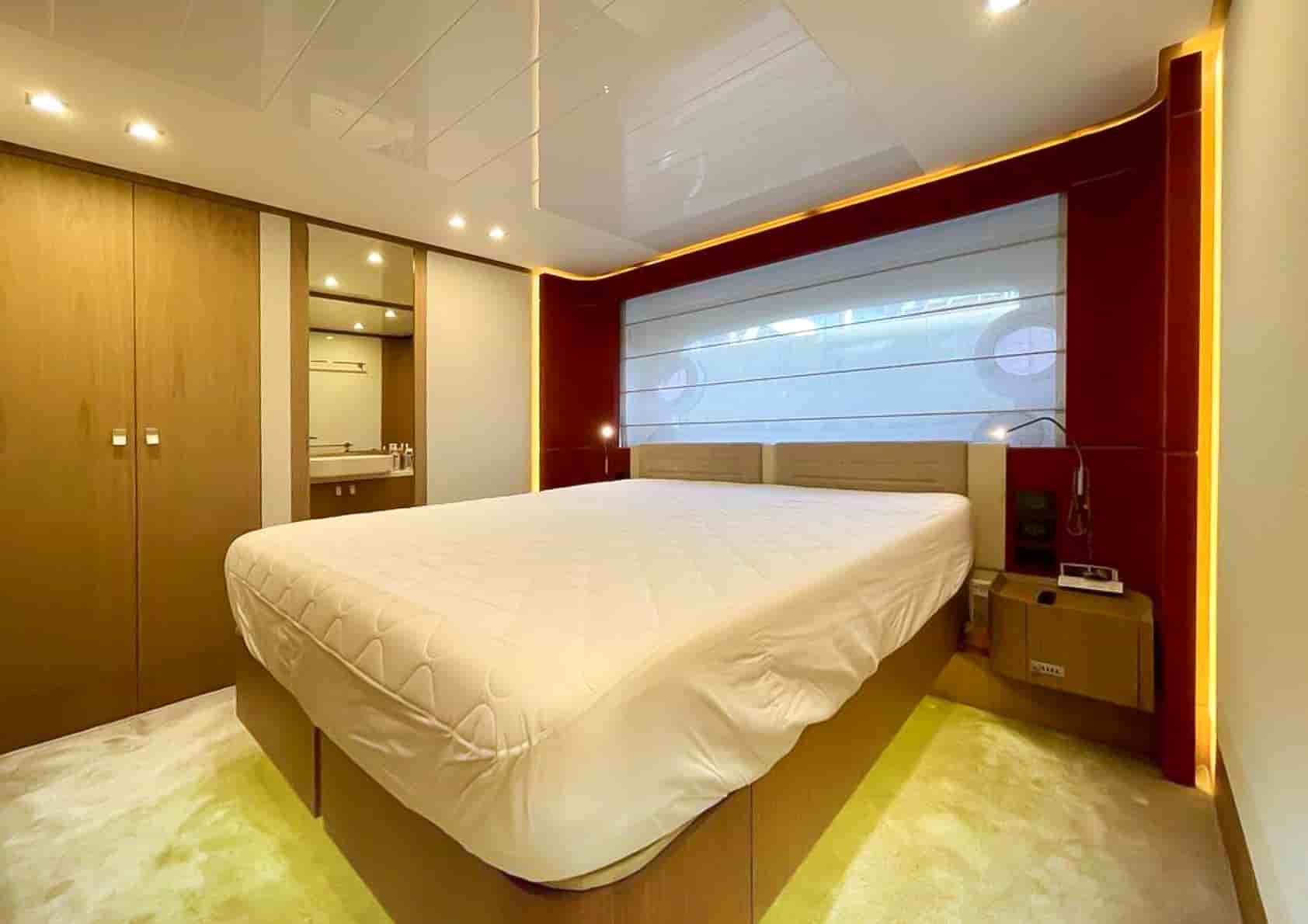 Ferretti 960 - View 29