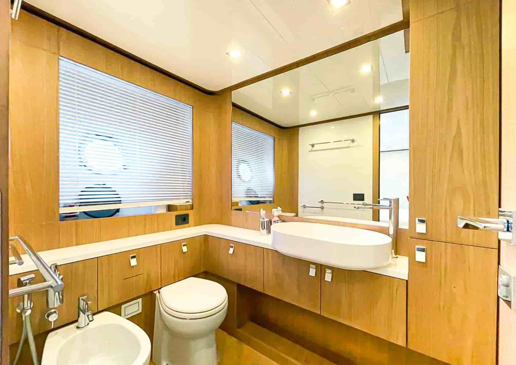 Ferretti 960 - View 30