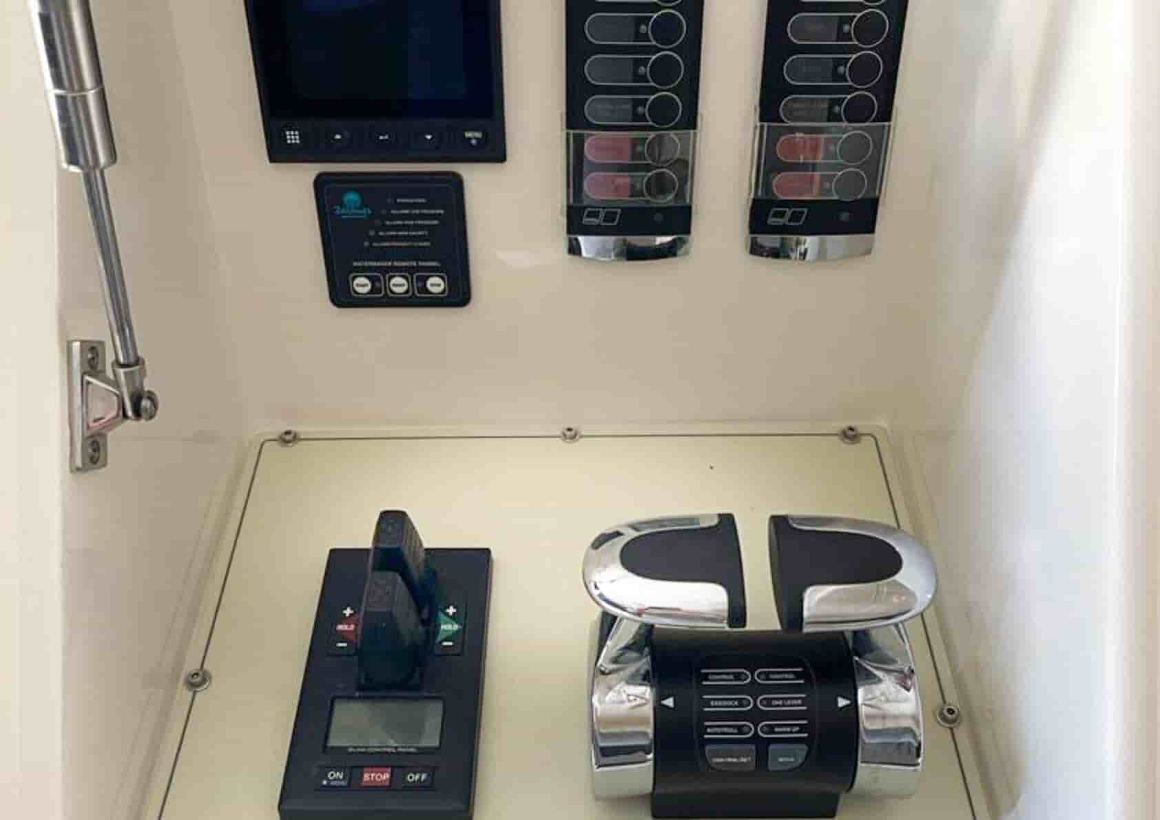 Ferretti 960 - View 7