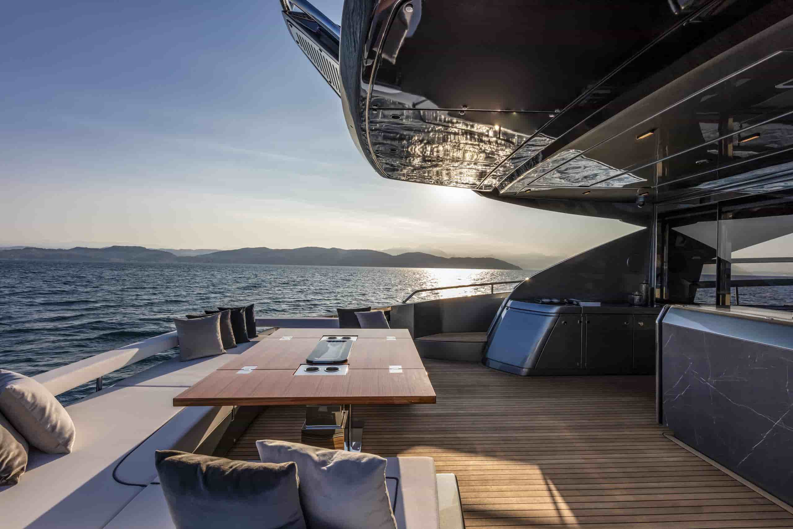 Riva 88 Folgore - View 13