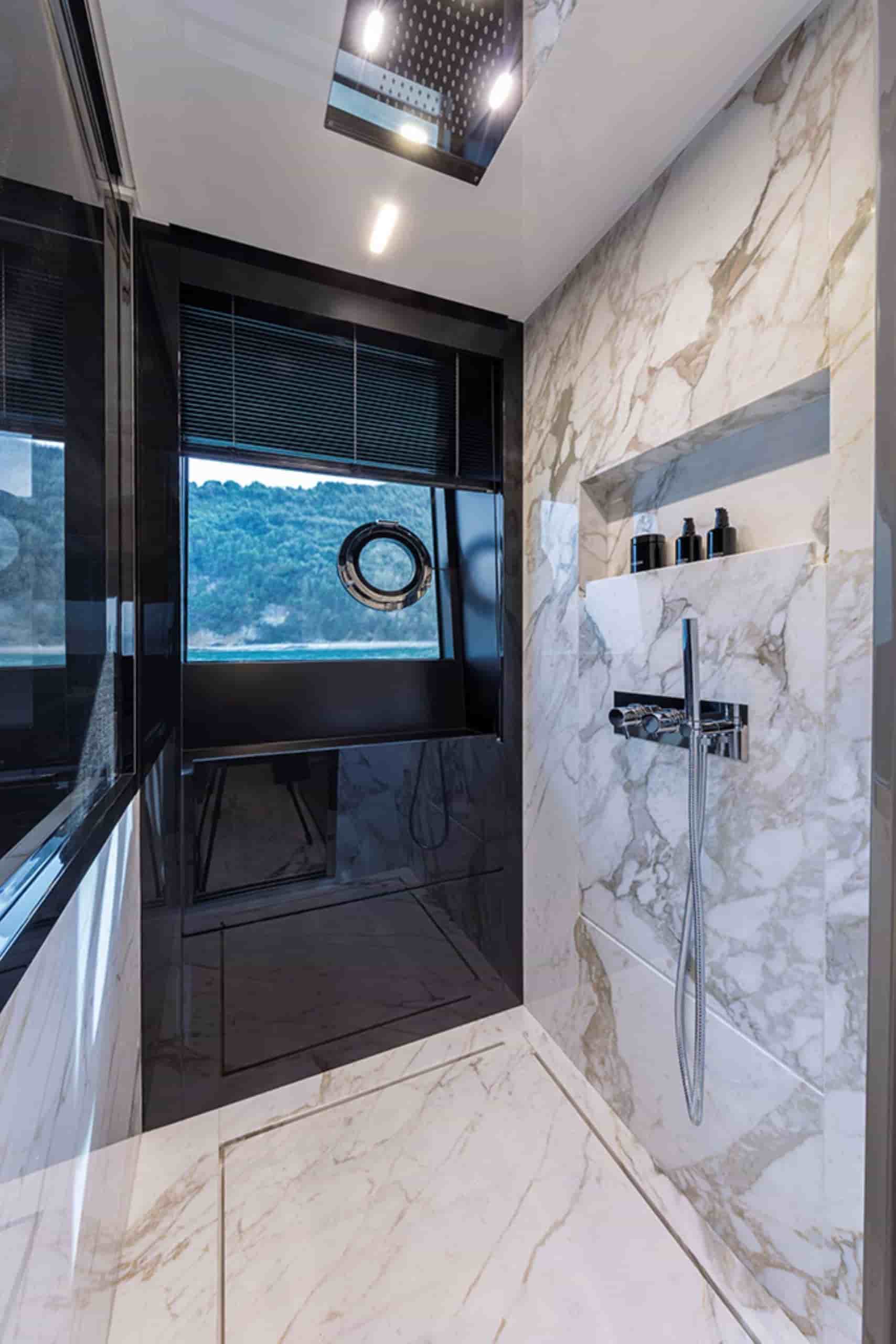 Riva 88 Folgore - View 35