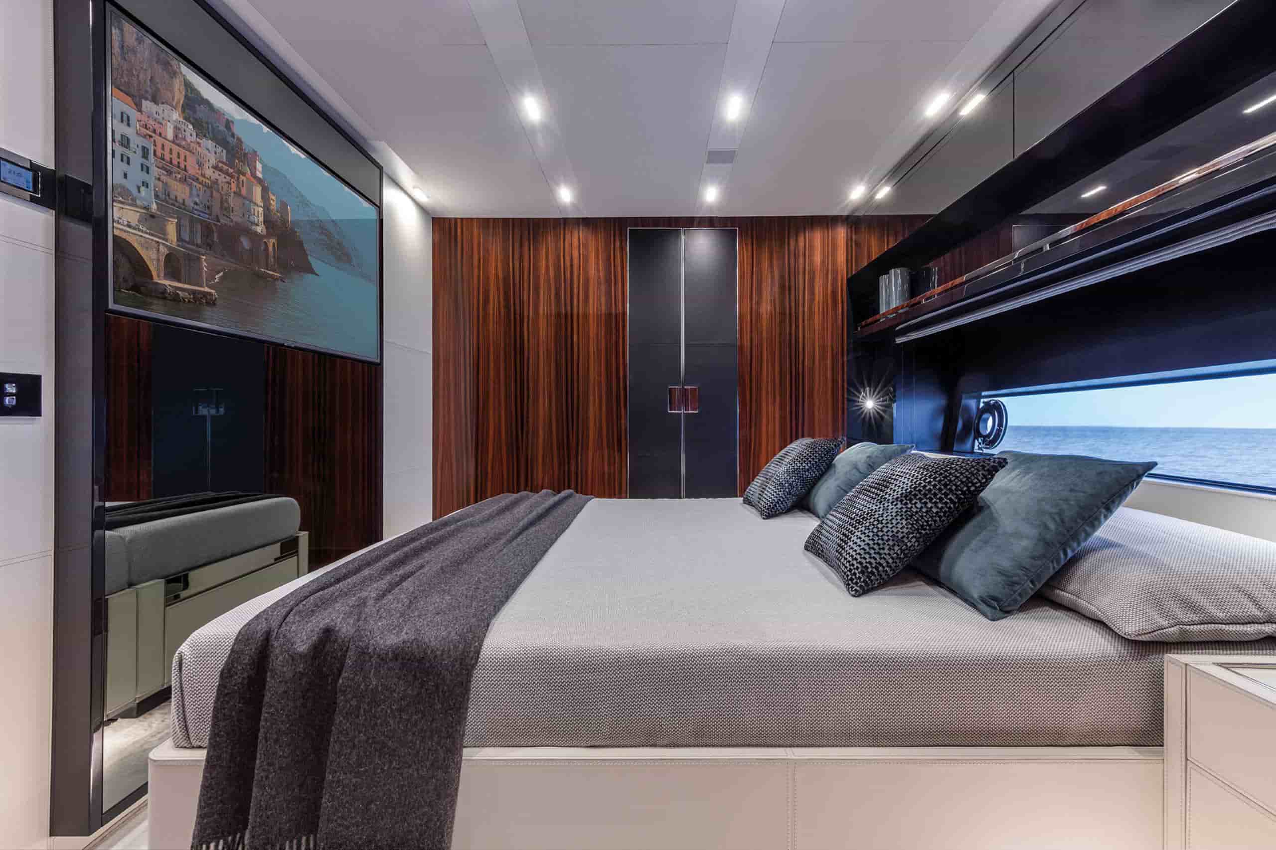 Riva 88 Folgore - View 38