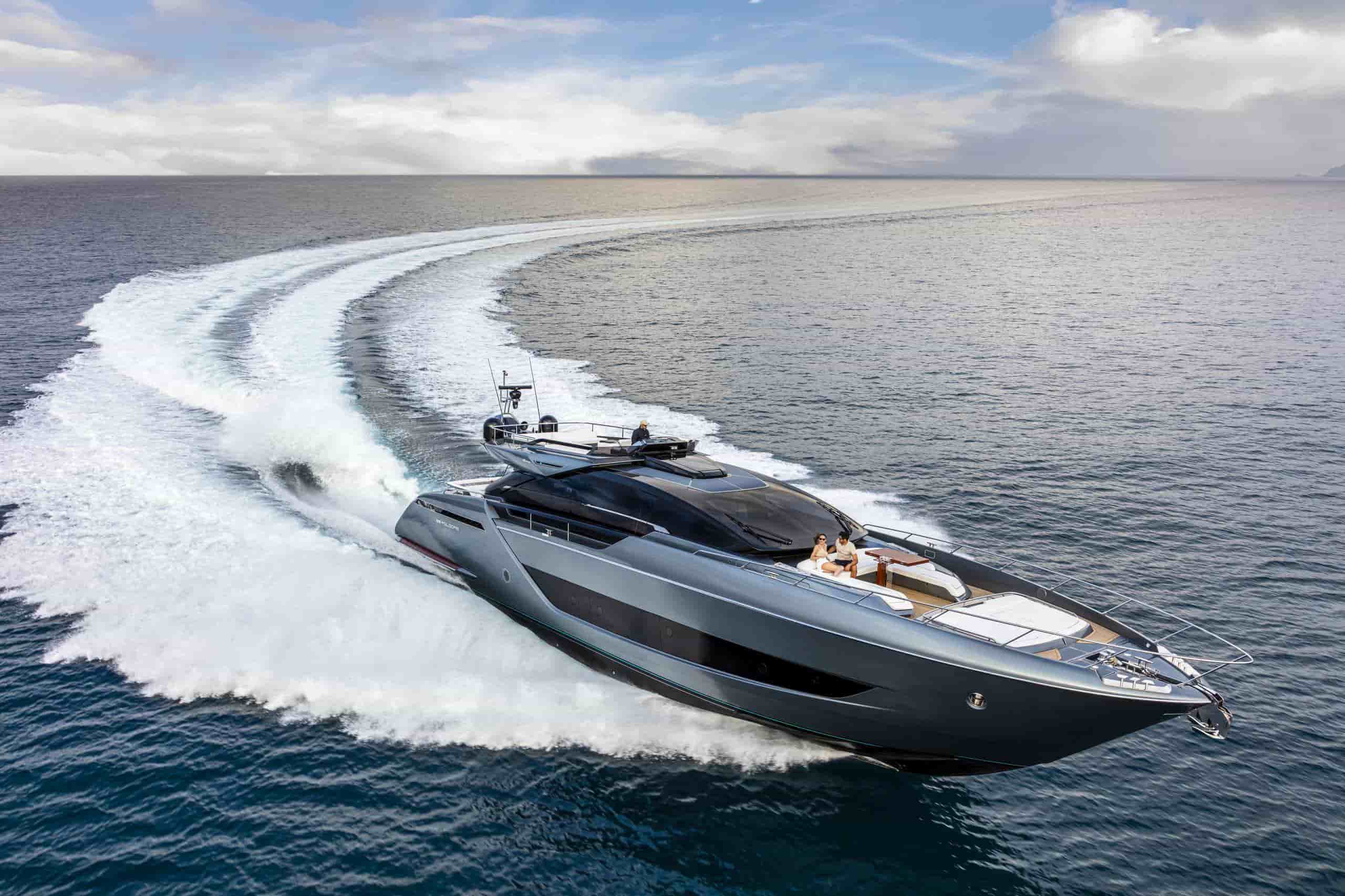 Riva 88 Folgore - View 6