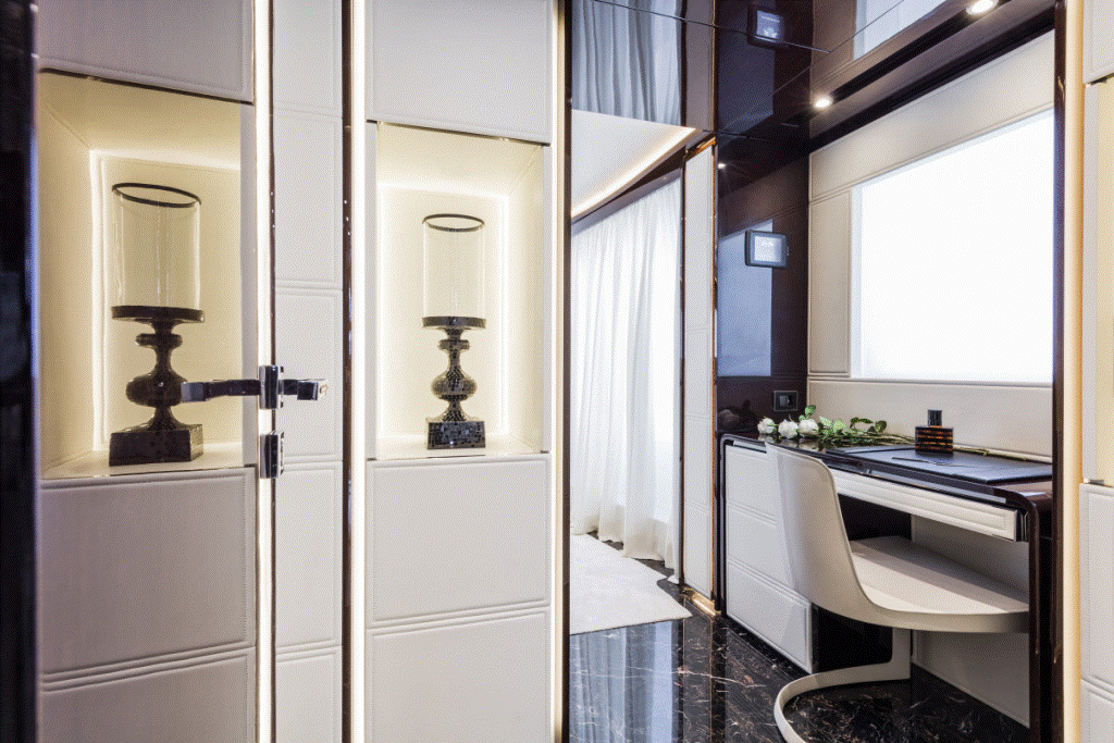 Dreamline 36 - View 30