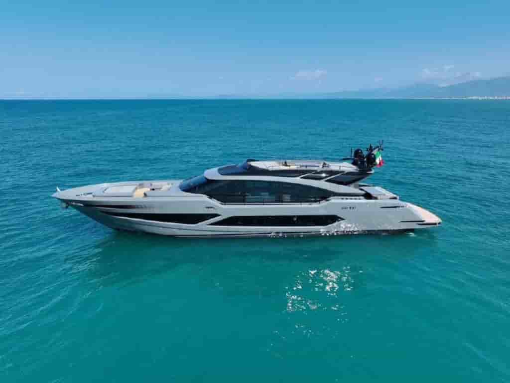 AB Yachts 100 - View 1