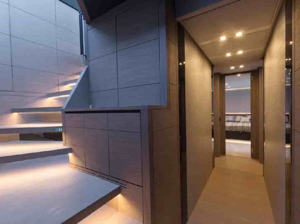 AB Yachts 100 - View 29