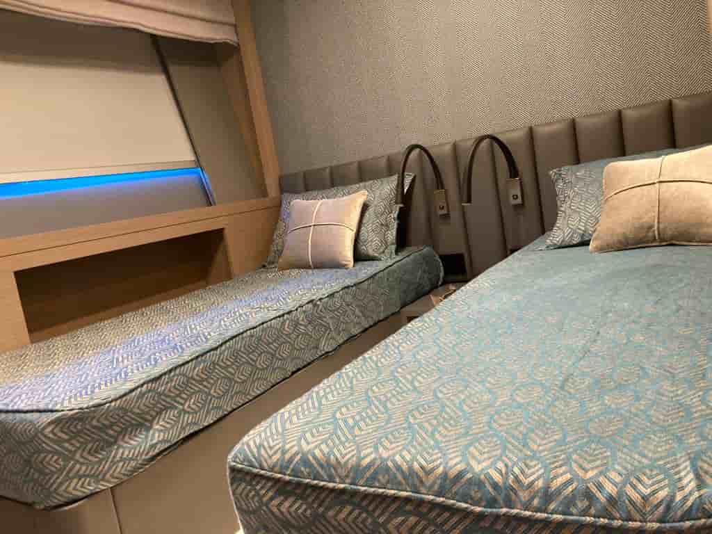 AB Yachts 100 - View 33