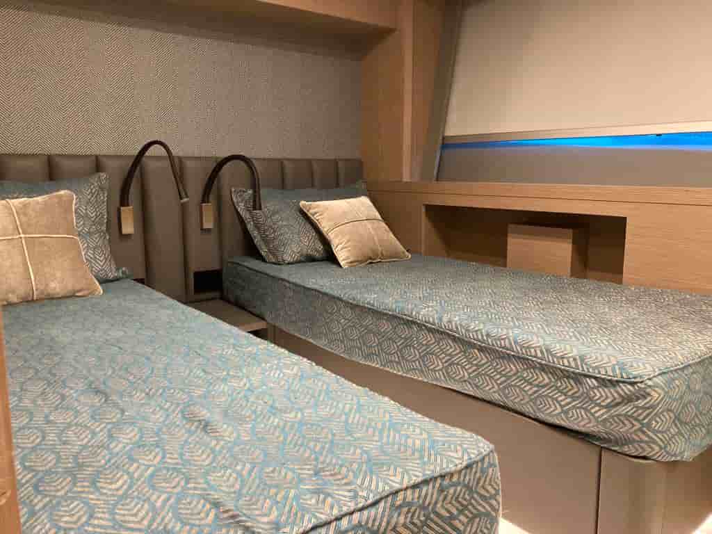 AB Yachts 100 - View 36