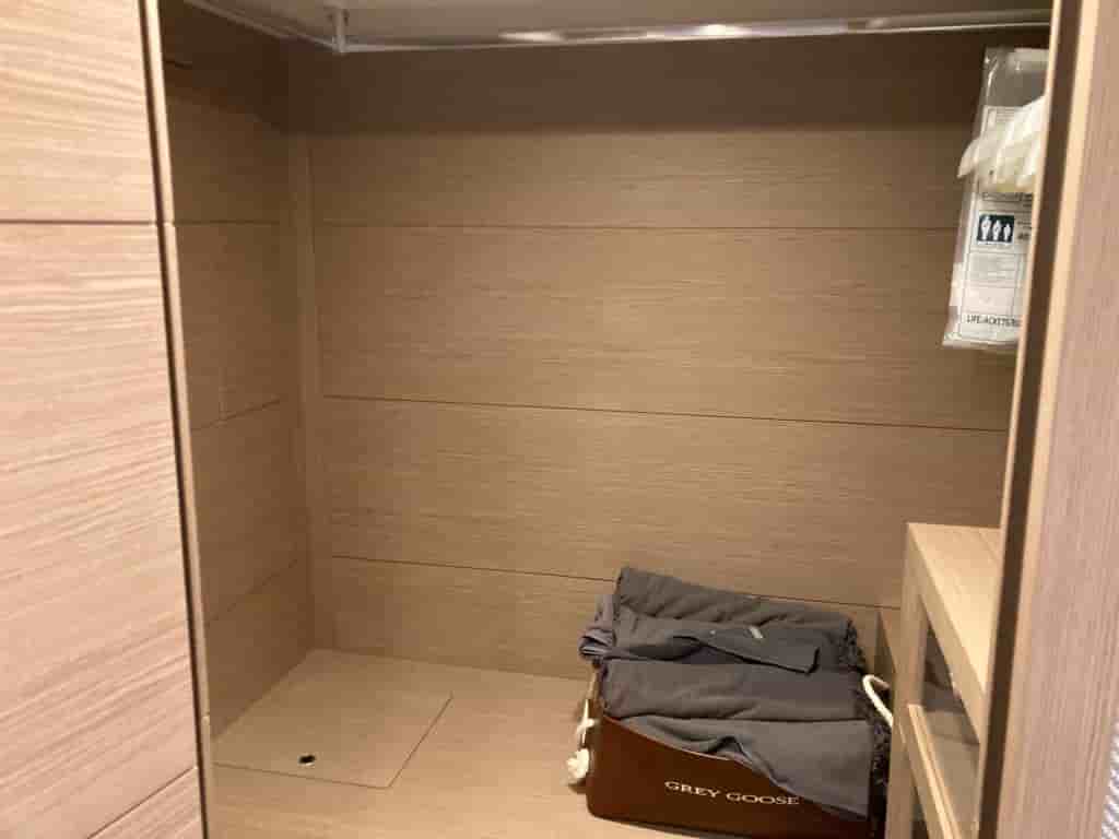 AB Yachts 100 - View 40