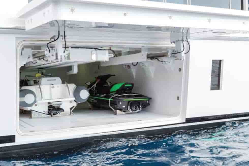 Benetti Fast 125 - View 12