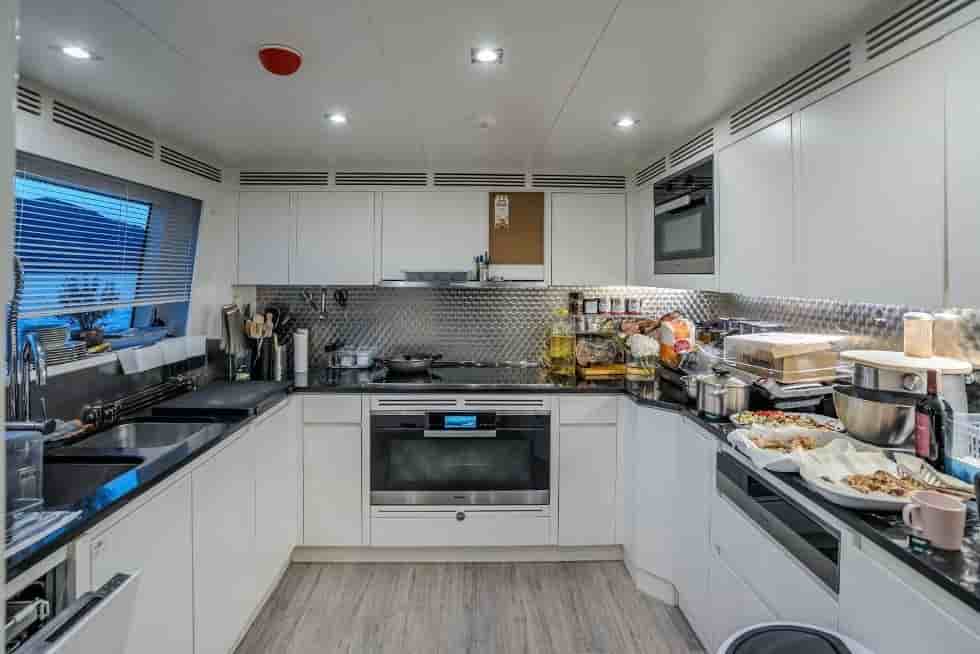 Benetti Fast 125 - View 36