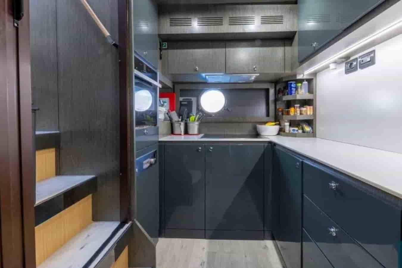 Riva 86 Domino - View 27