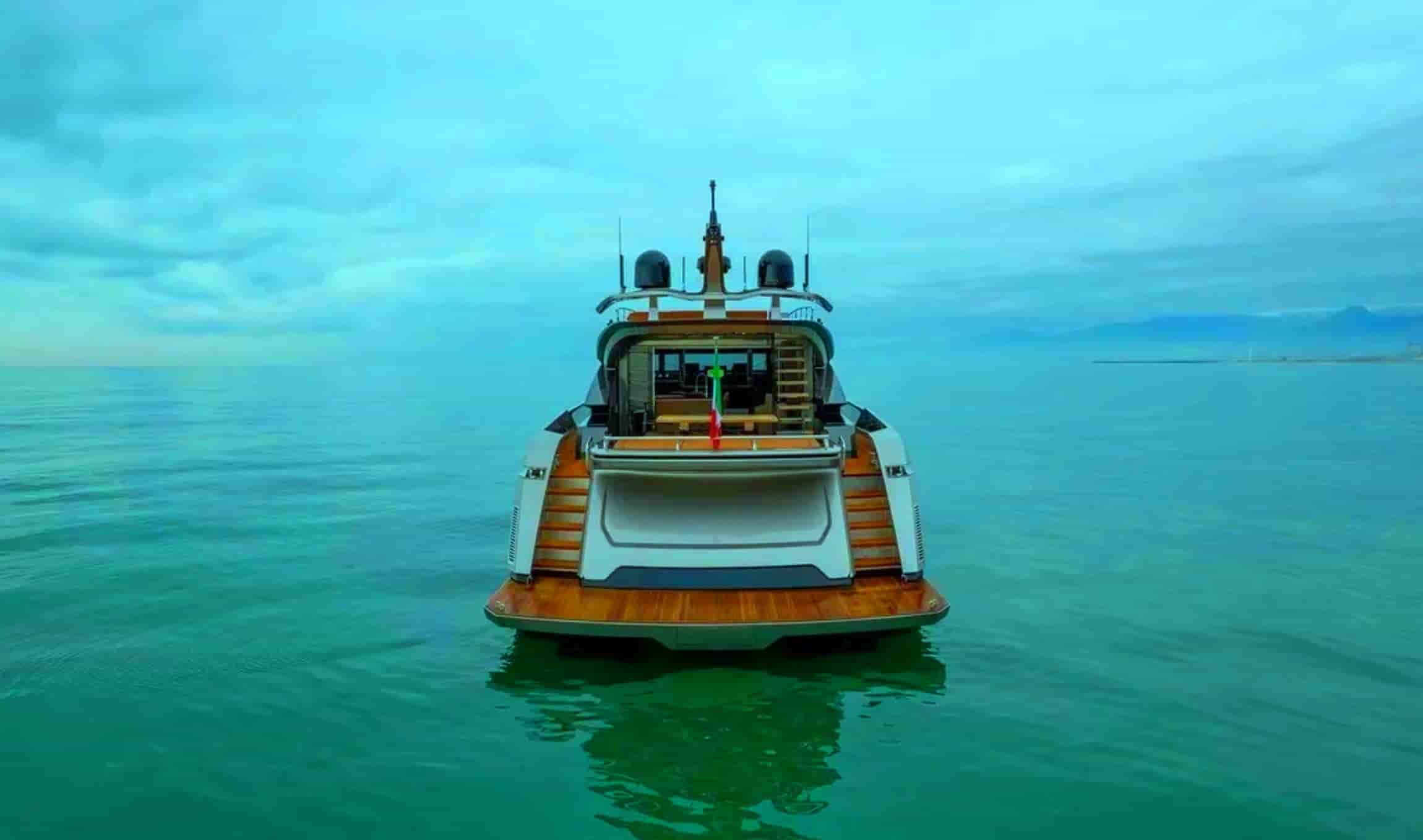 AB Yachts 80 - View 10