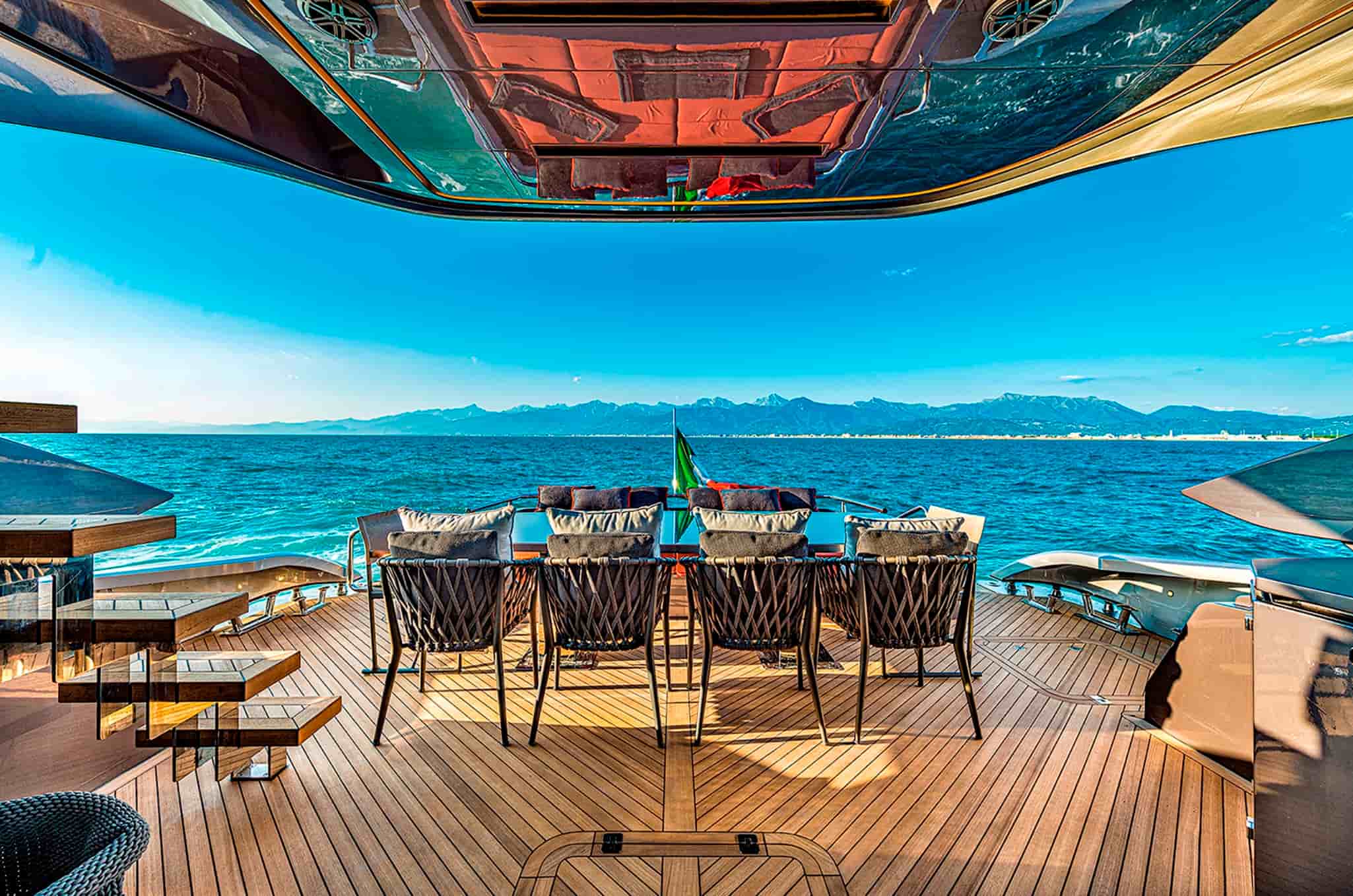 AB Yachts 80 - View 11