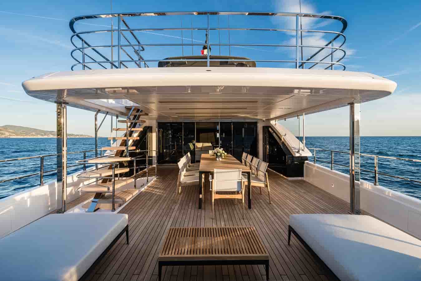 Ferretti Custom Line Navetta 42 - View 19
