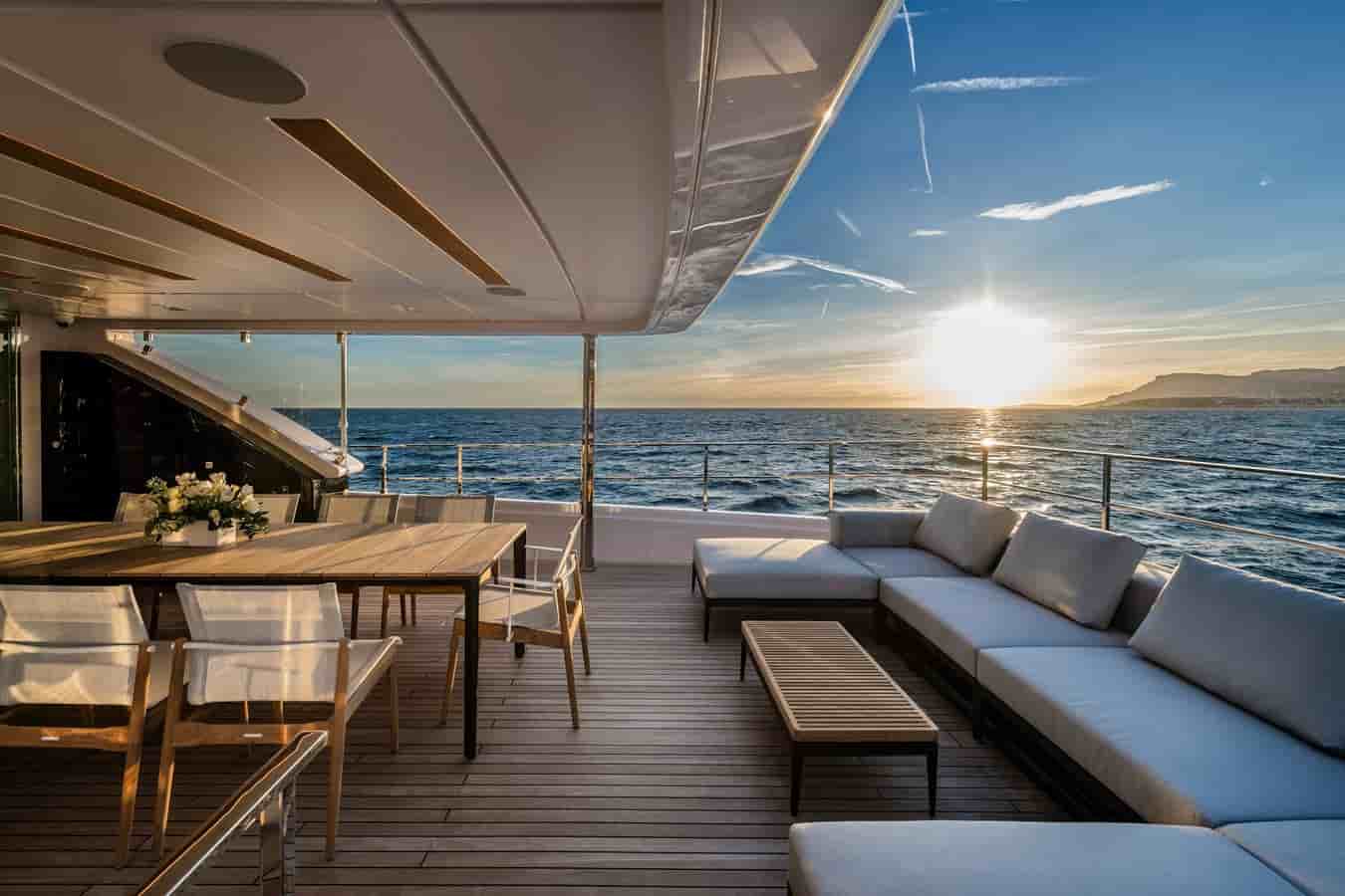 Ferretti Custom Line Navetta 42 - View 20