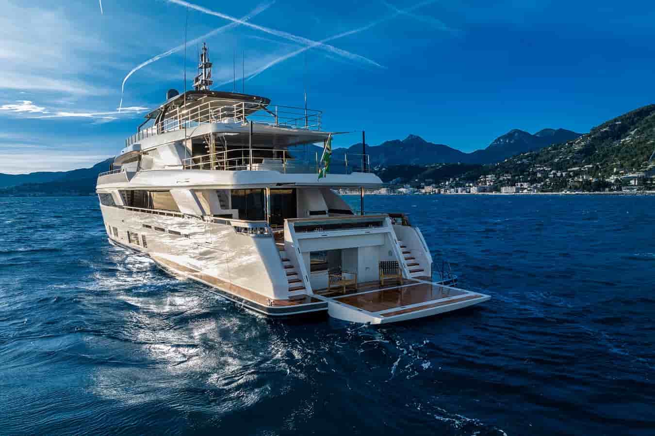 Ferretti Custom Line Navetta 42 - View 6