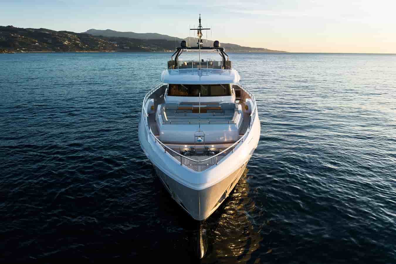 Ferretti Custom Line Navetta 42 - View 9