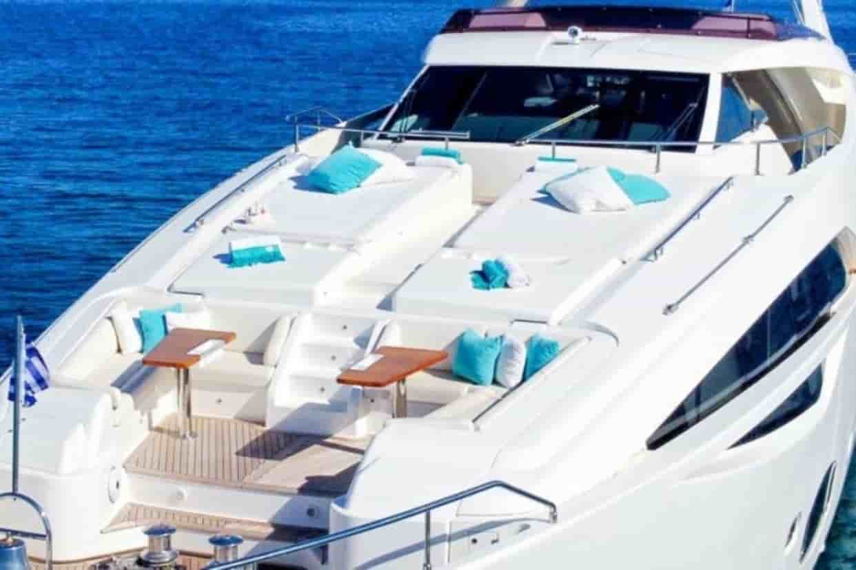 Custom Line 100 - View 10